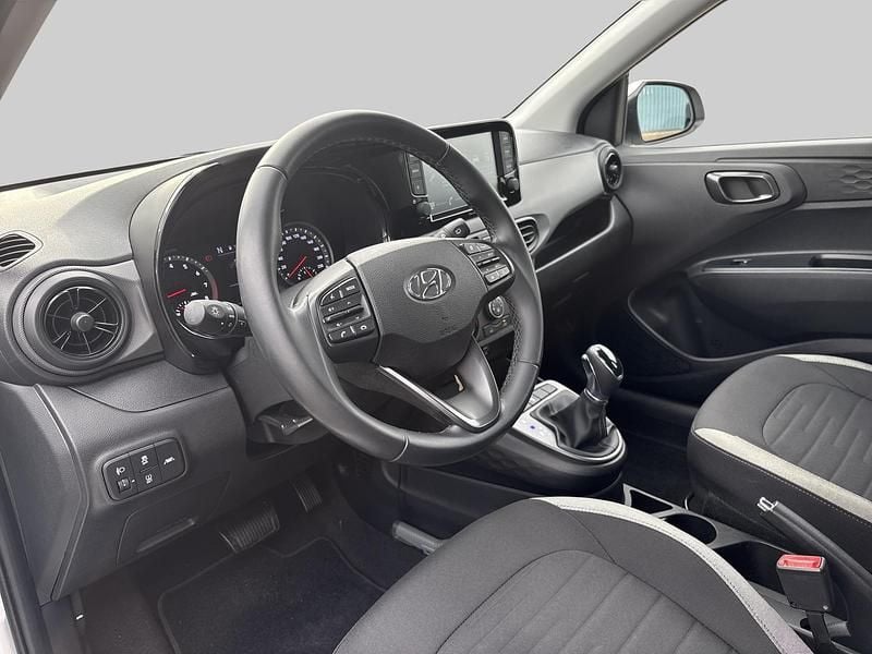Occasion Hyundai i10 Comfort 67 PK (49 kW) 2023 Grijs Hatchback