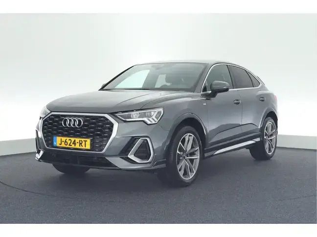 Grijs Gebruikt 2020 Audi Q3 Sportback S-Line SUV | € 39.949 (Eerlijke prijs) - Afbeelding 1/4