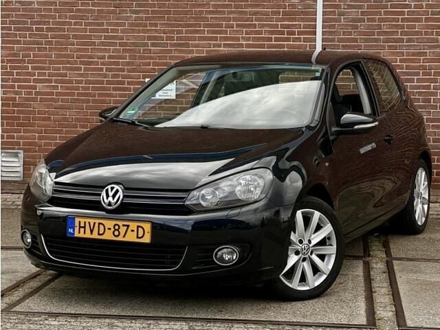 Zwart Gebruikt 2010 VW Golf VI Highline Hatchback | € 4.950 (Goede deal) - Afbeelding 1/4