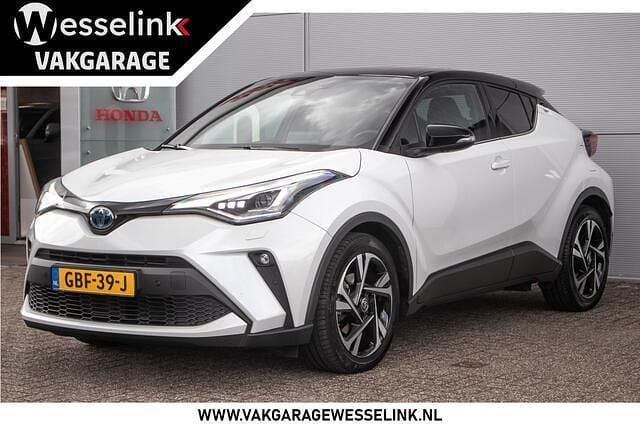 Wit Gebruikt 2023 Toyota C-HR Sport SUV | € 30.950 (Eerlijke prijs) - Afbeelding 1/4