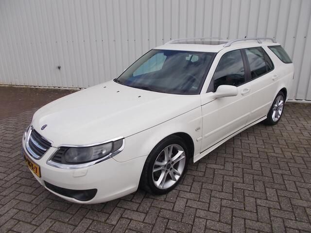 Wit Occasion 2008 Saab 9-5 Stationwagen | € 4.750 - Afbeelding 1/4