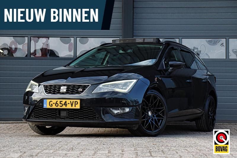 Zwart Occasion 2020 Seat Leon ST FR Stationwagen | € 9.950 (Super prijs) - Afbeelding 1/4