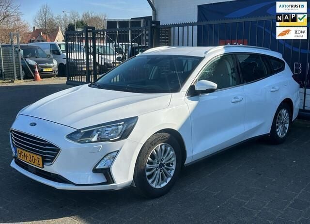 Wit Gebruikt 2019 Ford Focus Business Edition Stationwagen | € 11.988 (Goede deal) - Afbeelding 1/4