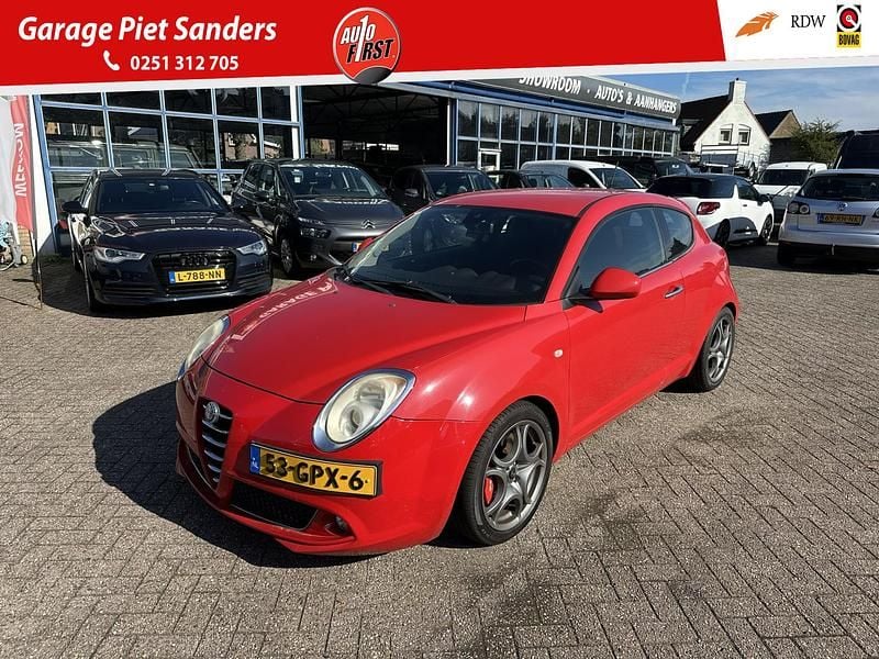 Rood Gebruikt 2008 Alfa Romeo MiTo Hatchback | € 3.950 (Duur) - Afbeelding 1/4