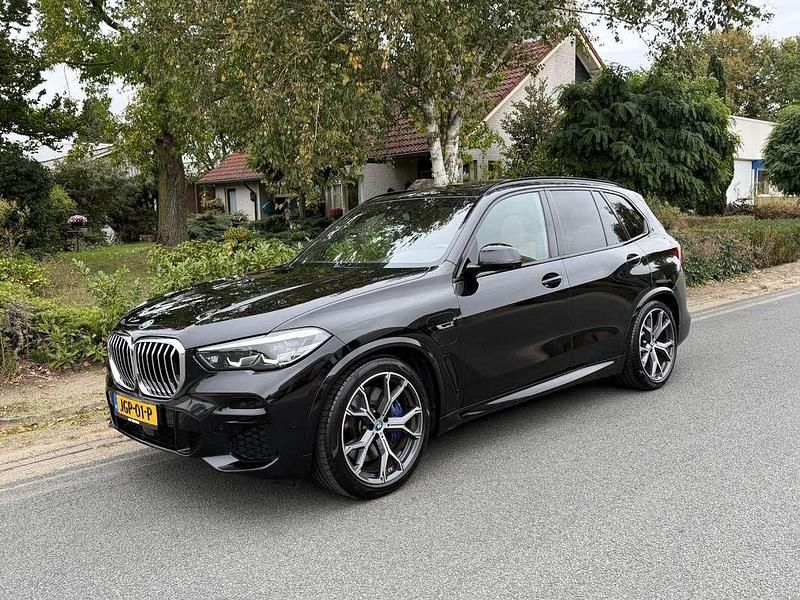 Zwart Gebruikt 2021 BMW X5 M Sport SUV | € 59.495 (Goede deal) - Afbeelding 1/4