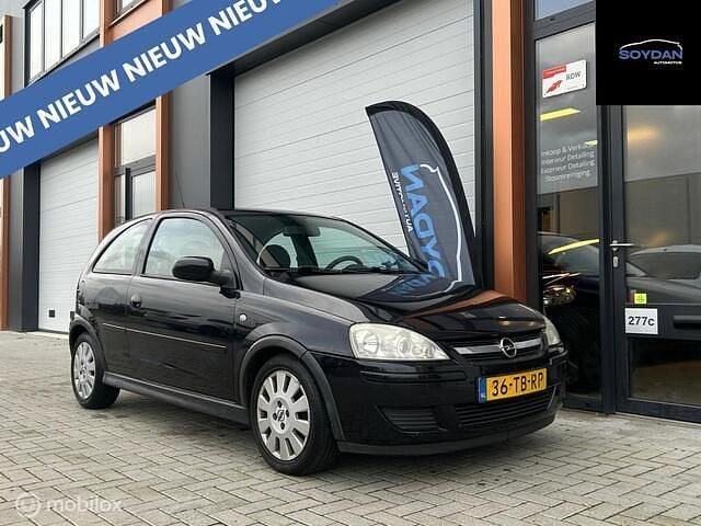 Zwart Occasion 2006 Opel Corsa Hatchback | € 949 (Super prijs) - Afbeelding 1/4