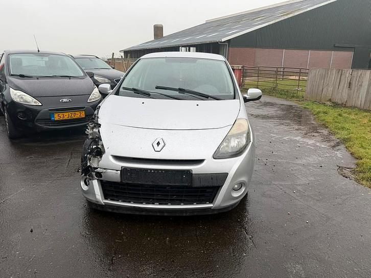 Occasion Renault Clio II 88 PK (64 kW) 2011
