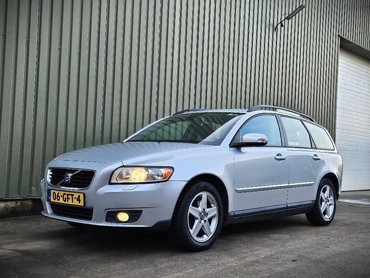 Occasion 2008 Volvo V50 Stationwagen | € 3.350 (Eerlijke prijs) - Afbeelding 1/4