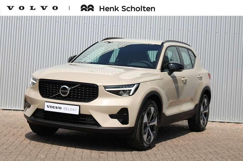 Bruin Gebruikt 2025 Volvo XC40 Plus SUV | € 44.950 (Eerlijke prijs) - Afbeelding 1/4