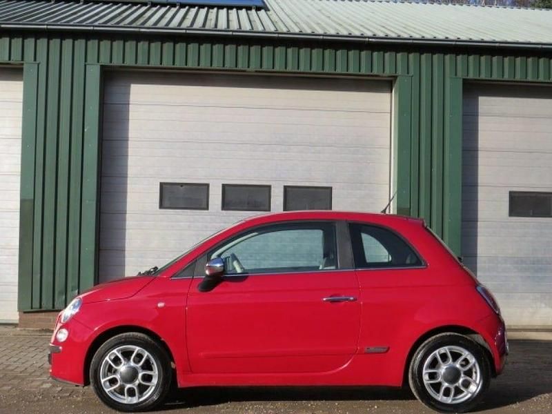 Rood Occasion 2008 Fiat 500 Pop Hatchback | € 3.750 (Iets duurder) - Afbeelding 1/4
