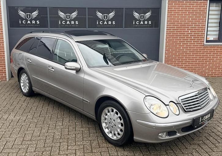 Beige Gebruikt 2003 Mercedes E200 Stationwagen | € 7.500 (Duur) - Afbeelding 1/4