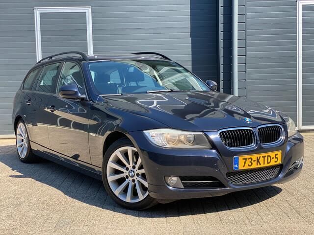 Blauw Gebruikt 2010 BMW 318 Basis Stationwagen | € 4.995 (Iets duurder) - Afbeelding 1/4