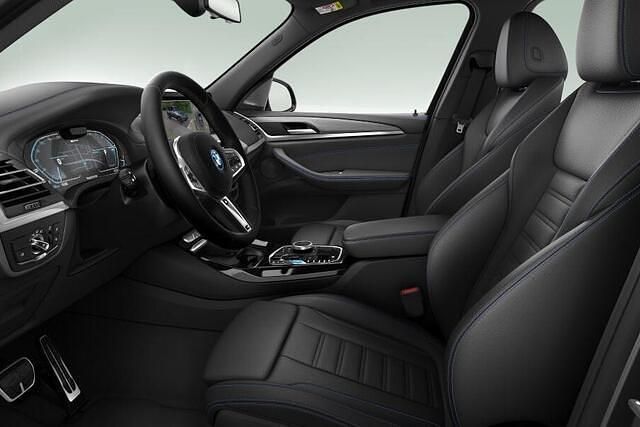 Occasion BMW iX3 Executive 210 kW (286 PK) 2025 Grijs (metallic) SUV