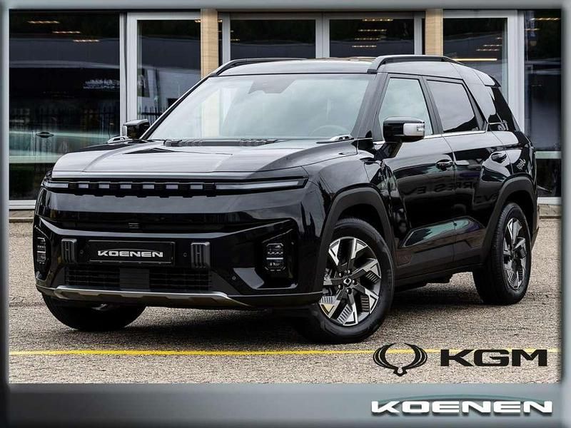 Zwart Nieuw 2025 Ssangyong (KGM) Torres EVX SUV | € 46.250 - Afbeelding 1/4