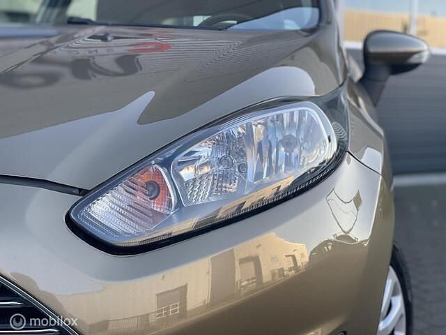 Occasion Ford Fiesta Ambiente 65 PK (47 kW) 2015 Bruin Hatchback