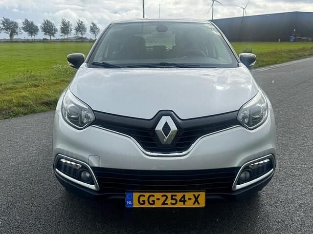 Grijs Gebruikt 2015 Renault Captur Dynamique SUV | € 9.995 (Goede deal) - Afbeelding 1/4