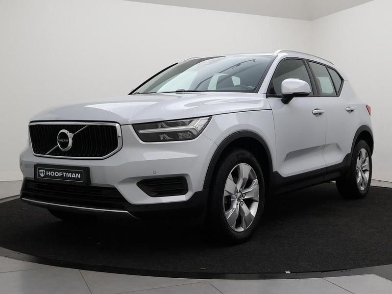 Occasion Volvo XC40 Momentum 129 PK (94 kW) 2022 Grijs SUV