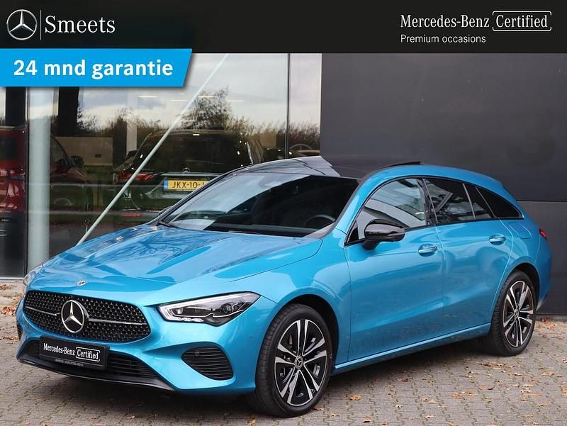 Blauw Occasion 2024 Mercedes CLA250e Shooting Brake Luxury Stationwagen | € 38.888 (Goede deal) - Afbeelding 1/4