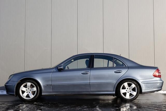 Occasion Mercedes E320 Avantgarde 224 PK (164 kW) 2004 Blauw Sedan