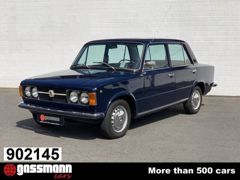 Blauwblau Gebruikt 1971 Fiat 124 Sedan | € 15.900 - Afbeelding 1/4