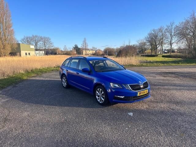 Occasion Skoda Octavia Business Line 116 PK (85 kW) 2019 Blauw Stationwagen