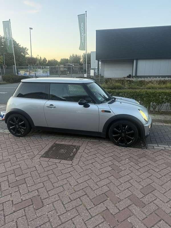 Occasion Mini Cooper Pepper 116 PK (85 kW) 2004 Grijs Hatchback