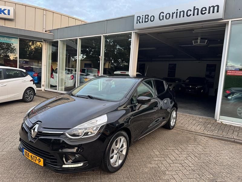 Zwart Gebruikt 2016 Renault Clio IV LIMITED Hatchback | € 10.500 (Eerlijke prijs) - Afbeelding 1/4
