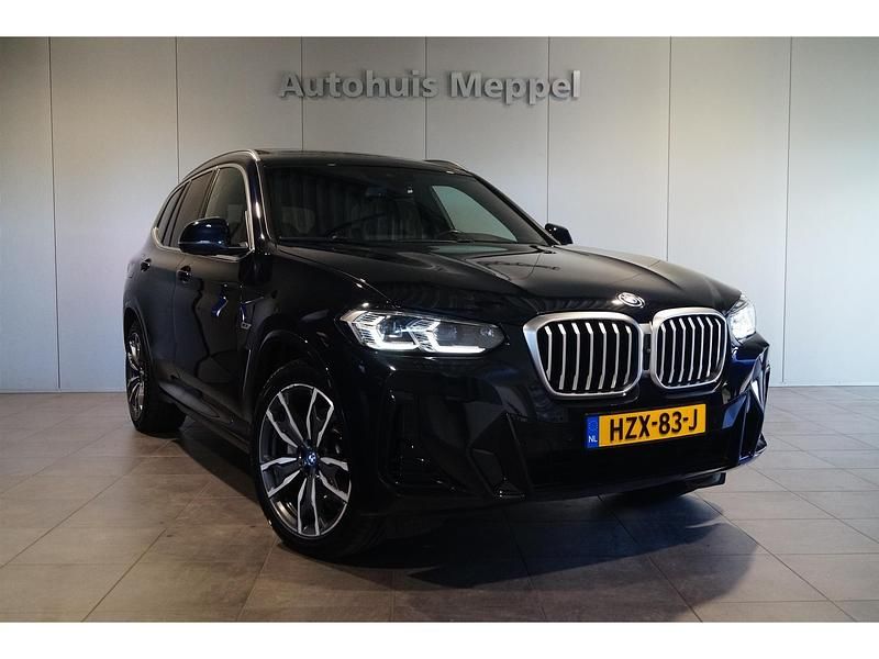 Zwart Occasion 2022 BMW X3 M Sport SUV | € 46.950 (Iets duurder) - Afbeelding 1/4