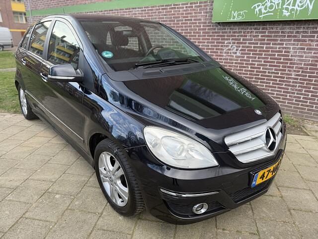 Occasion Mercedes B180 Business 109 PK (80 kW) 2010 Zwart (metallic) MPV