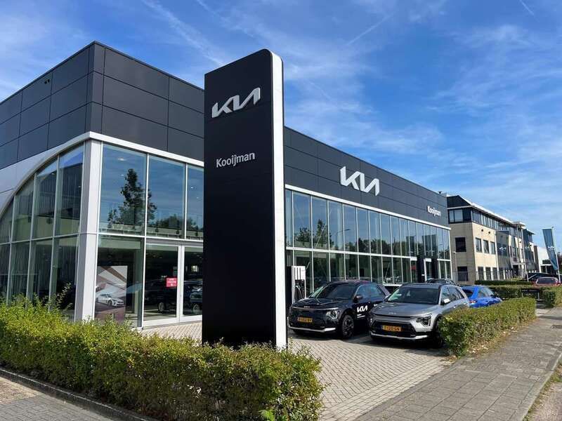 (abt) platinum graphite m Gebruikt 2019 Kia Rio Hatchback | € 14.745 (Eerlijke prijs) - Afbeelding 1/3