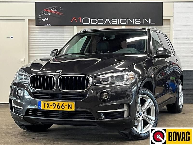 Grijs Gebruikt 2013 BMW X5 Executive SUV | € 14.495 (Iets duurder) - Afbeelding 1/4