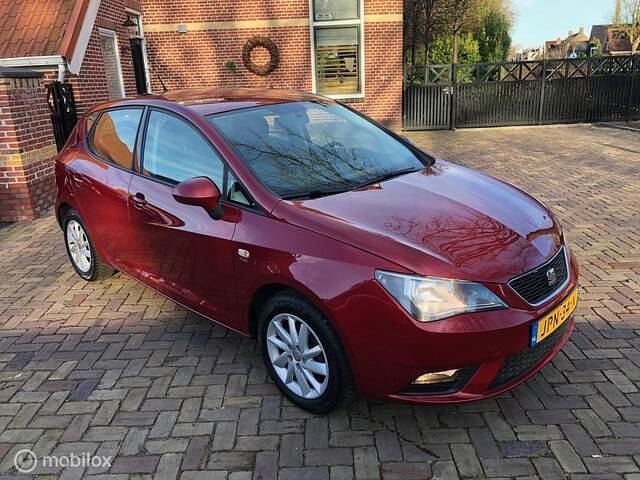 Occasion Seat Ibiza Style 105 PK (77 kW) 2012 Rood Hatchback
