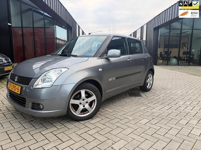 Occasion Suzuki Swift Cool 93 PK (68 kW) 2010 Grijs Hatchback