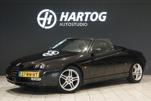 Occasion Alfa Romeo Spider 165 PK (121 kW) 2004 Zwart Cabriolet