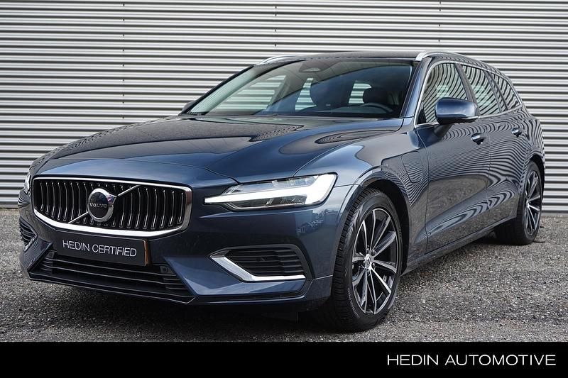 Blauw Gebruikt 2025 Volvo V60 Stationwagen | € 41.995 (Goede deal) - Afbeelding 1/4