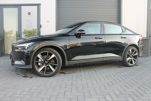 Zwart Gebruikt 2021 Polestar 2 Standard Range Single Motor Sedan | € 26.950 (Super prijs) - Afbeelding 1/4