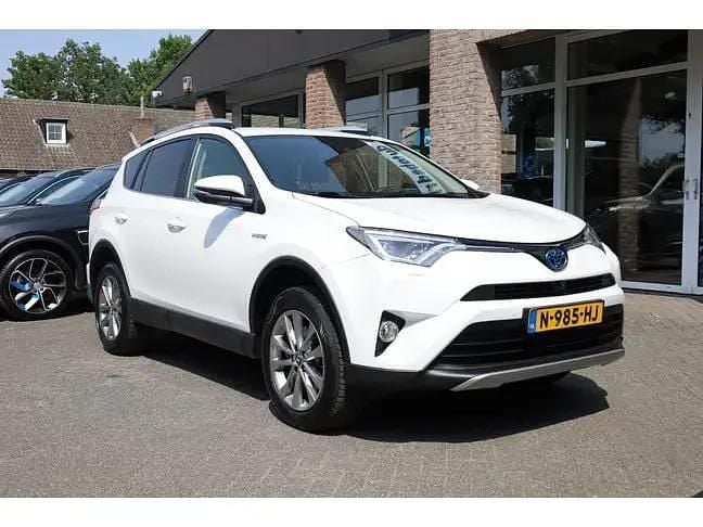 Occasion Toyota RAV4 Hybrid Executive 197 PK (144 kW) 2017 Wit SUV