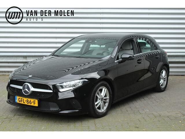 Zwart Gebruikt 2019 Mercedes A160 Advantage Hatchback | € 18.950 (Eerlijke prijs) - Afbeelding 1/4