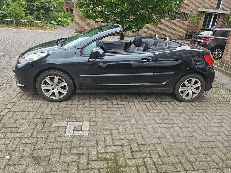 Zwart Gebruikt 2007 Peugeot 207 Cabriolet | € 3.450 (Eerlijke prijs) - Afbeelding 1/4