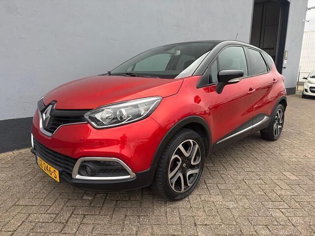 Rood Gebruikt 2016 Renault Captur Dynamique SUV | € 7.950 (Goede deal) - Afbeelding 1/4
