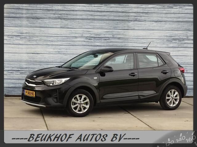 Zwart Gebruikt 2017 Kia Stonic SUV | € 13.850 (Eerlijke prijs) - Afbeelding 1/4