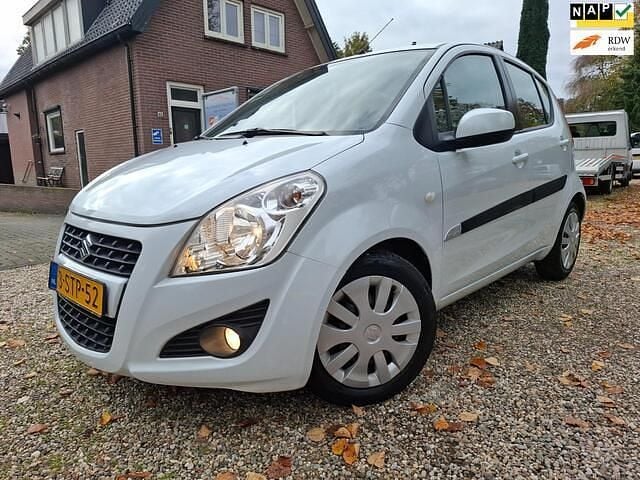 Wit Gebruikt 2013 Suzuki Splash Comfort Hatchback | € 5.495 (Goede deal) - Afbeelding 1/4