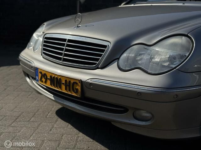 Occasion Mercedes C180 Avantgarde 143 PK (105 kW) 2004 Grijs Sedan