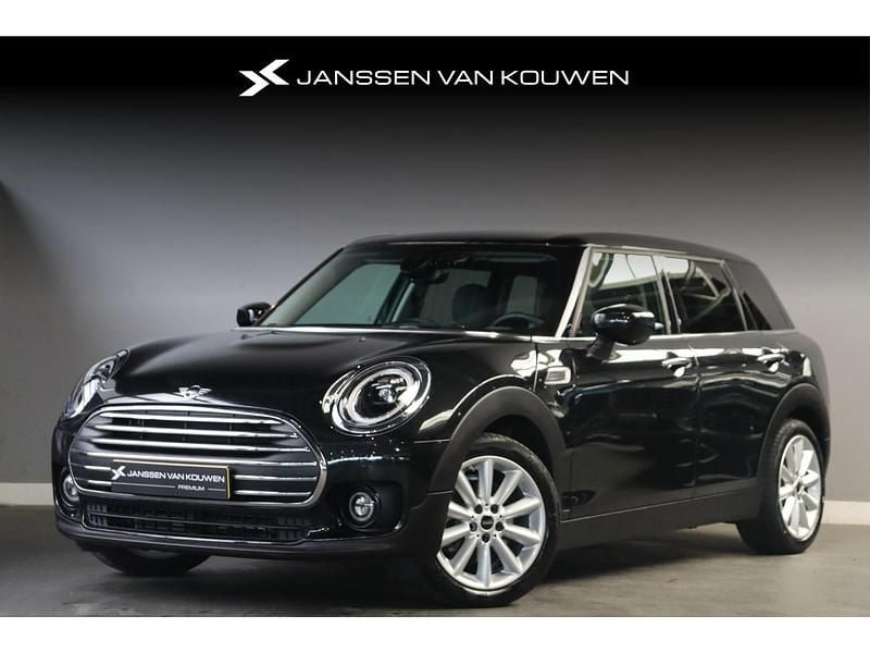 Zwart Gebruikt 2023 Mini Cooper Clubman Classic Stationwagen | € 24.400 (Goede deal) - Afbeelding 1/4