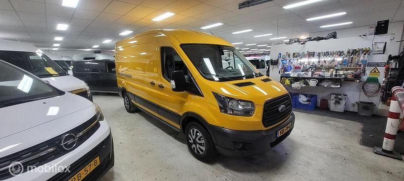 Geel Gebruikt 2017 Ford Transit Ambiente Van | € 10.750 (Eerlijke prijs) - Afbeelding 1/4
