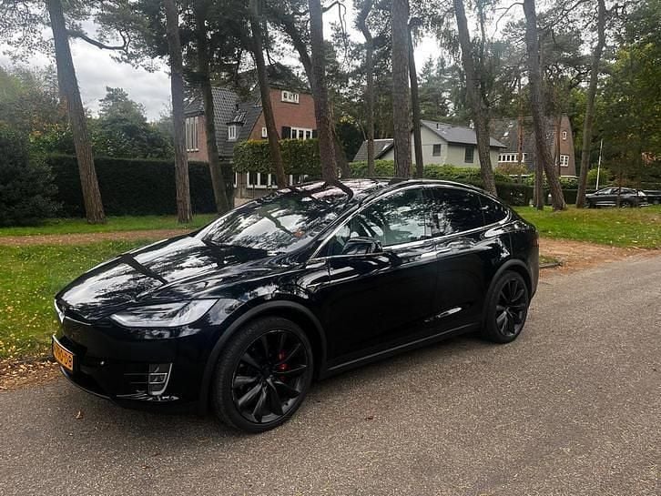 Gebruikt 2020 Tesla Model X SUV | € 44.950 - Afbeelding 1/4