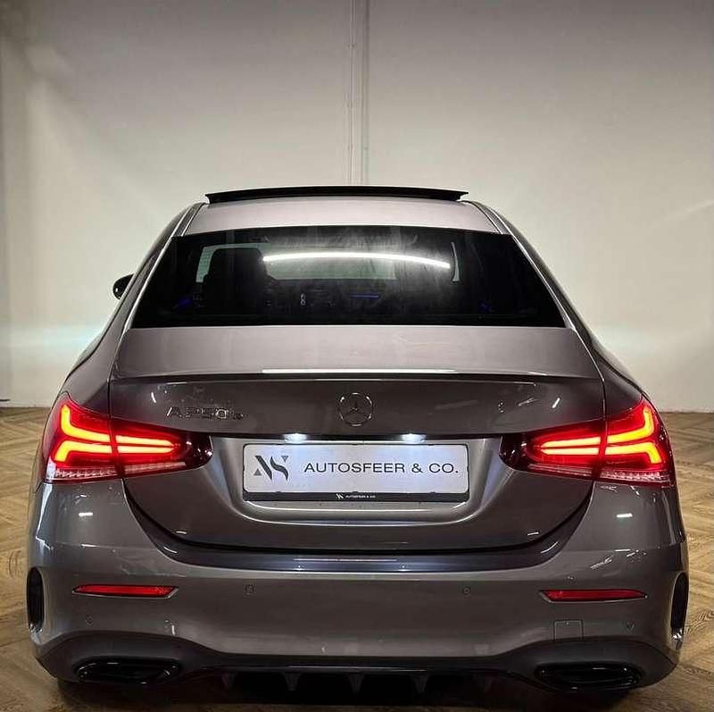 Occasion Mercedes A250 Business 160 PK (117 kW) 2021 Grijs Hatchback