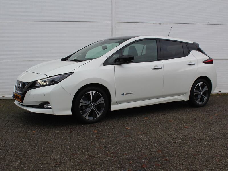 Wit Gebruikt 2018 Nissan Leaf N-Connecta Hatchback | € 11.980 (Eerlijke prijs) - Afbeelding 1/4