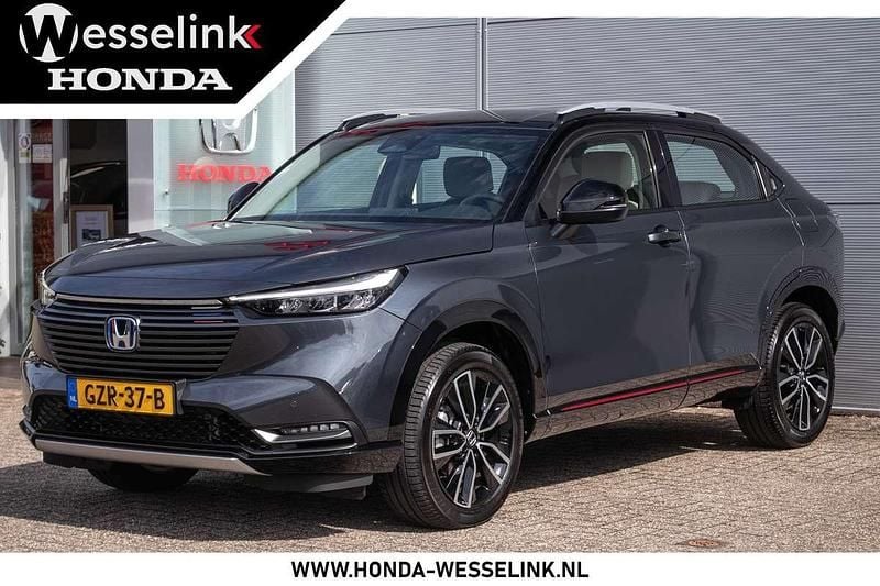 Grijs, metallic lak Gebruikt 2024 Honda HR-V Advance SUV | € 38.950 (Iets duurder) - Afbeelding 1/4