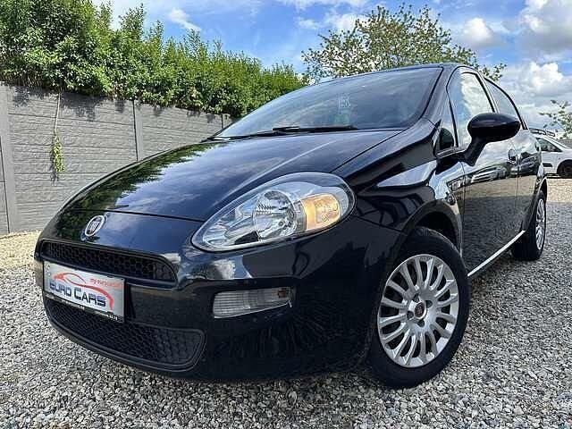 Zwart Gebruikt 2017 Fiat Punto Easy Hatchback | € 5.600 (Eerlijke prijs) - Afbeelding 1/4